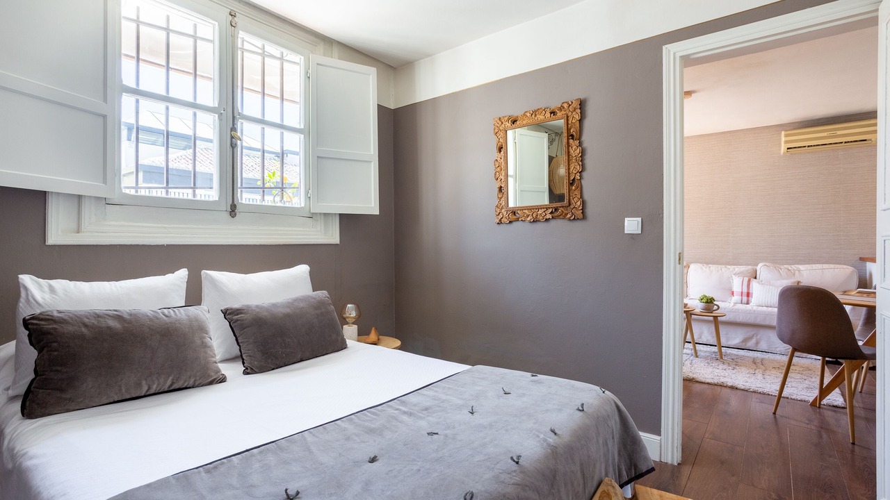 Photo of Bedroom in Literary Quarter