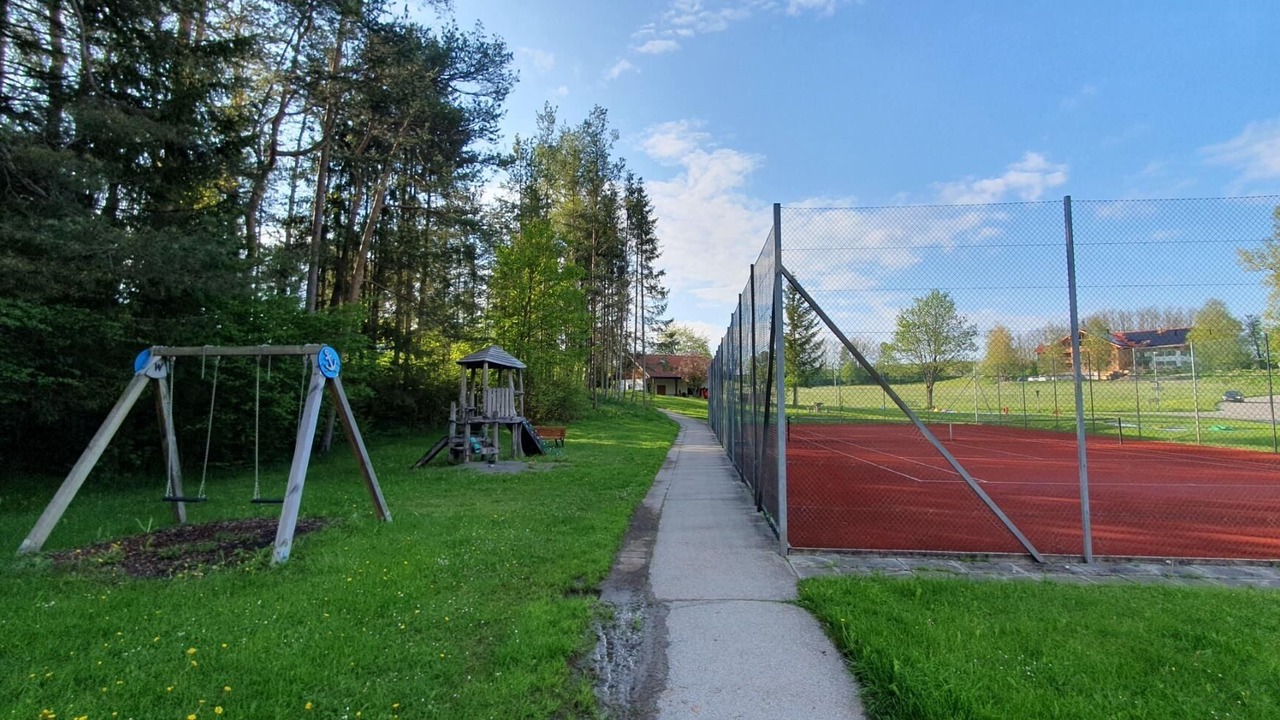 Photo of Others in Schwarzenbach