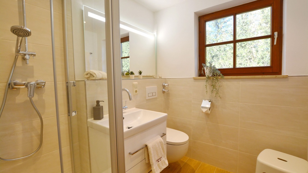 Photo of Bathroom in Arlaching