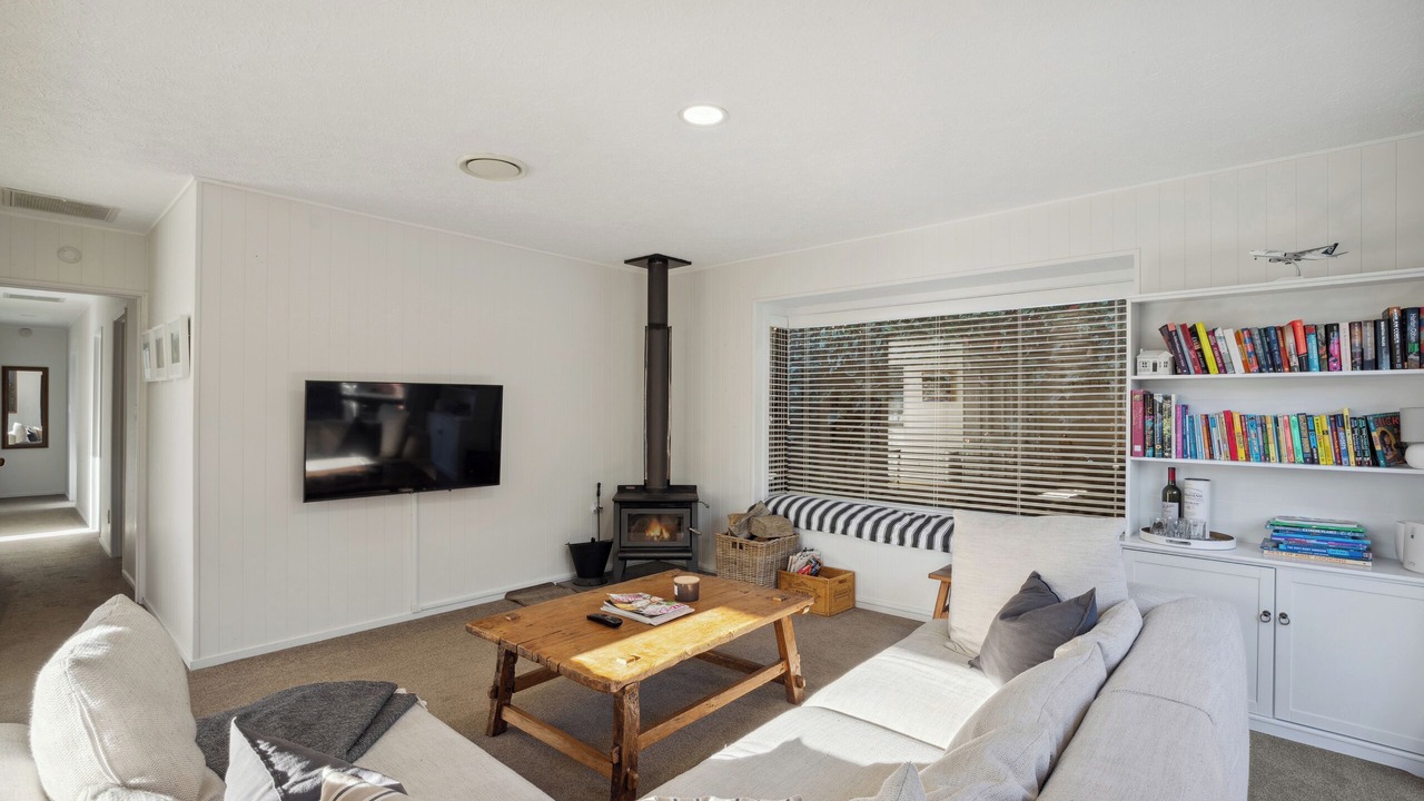Photo of Livingroom in Kelvin Heights