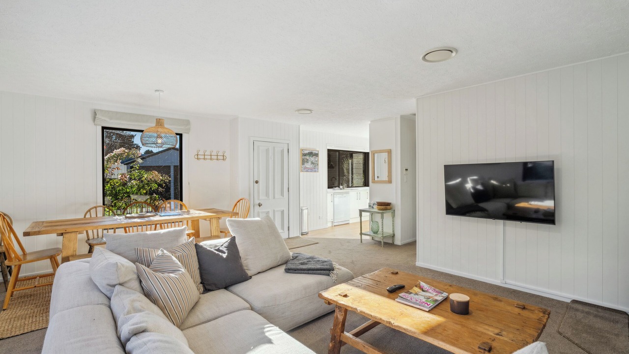 Photo of Livingroom in Kelvin Heights