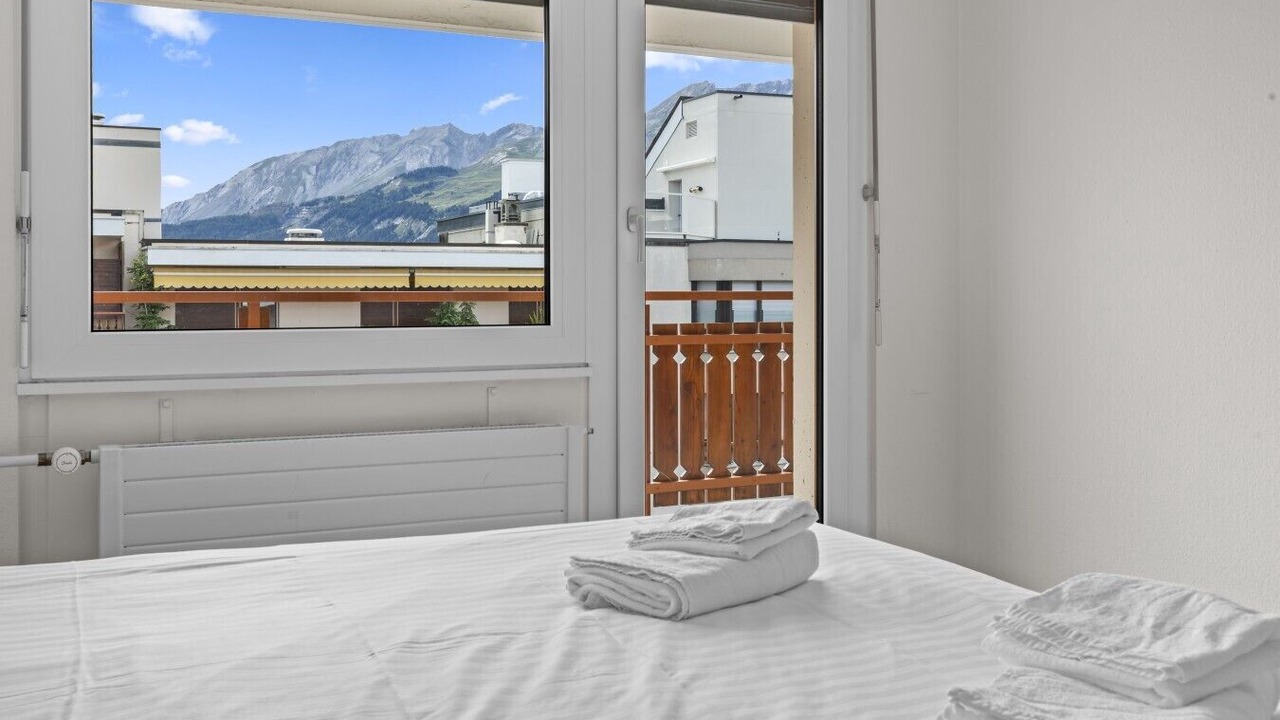 Photo of Bedroom in Noes