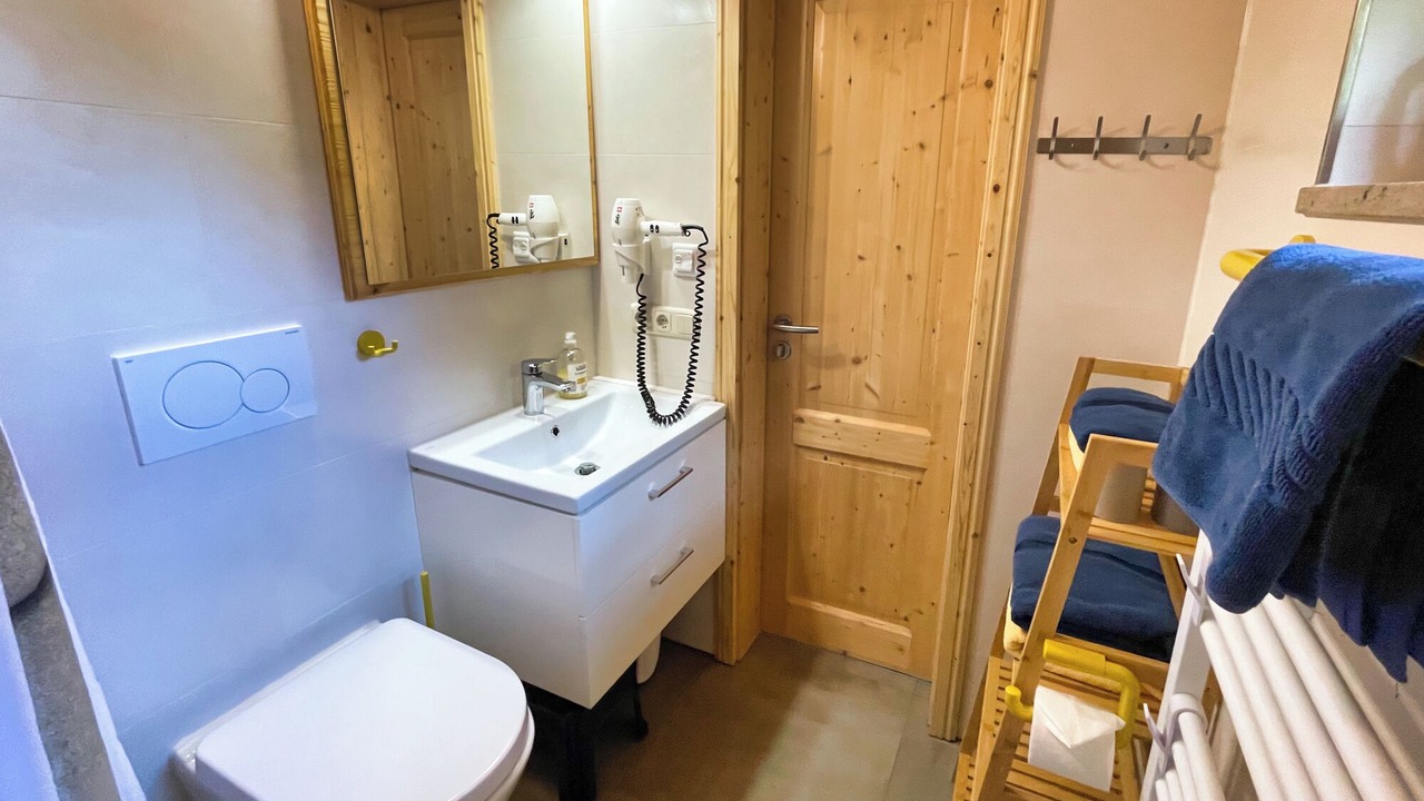 Photo of Bathroom in Niederrathen