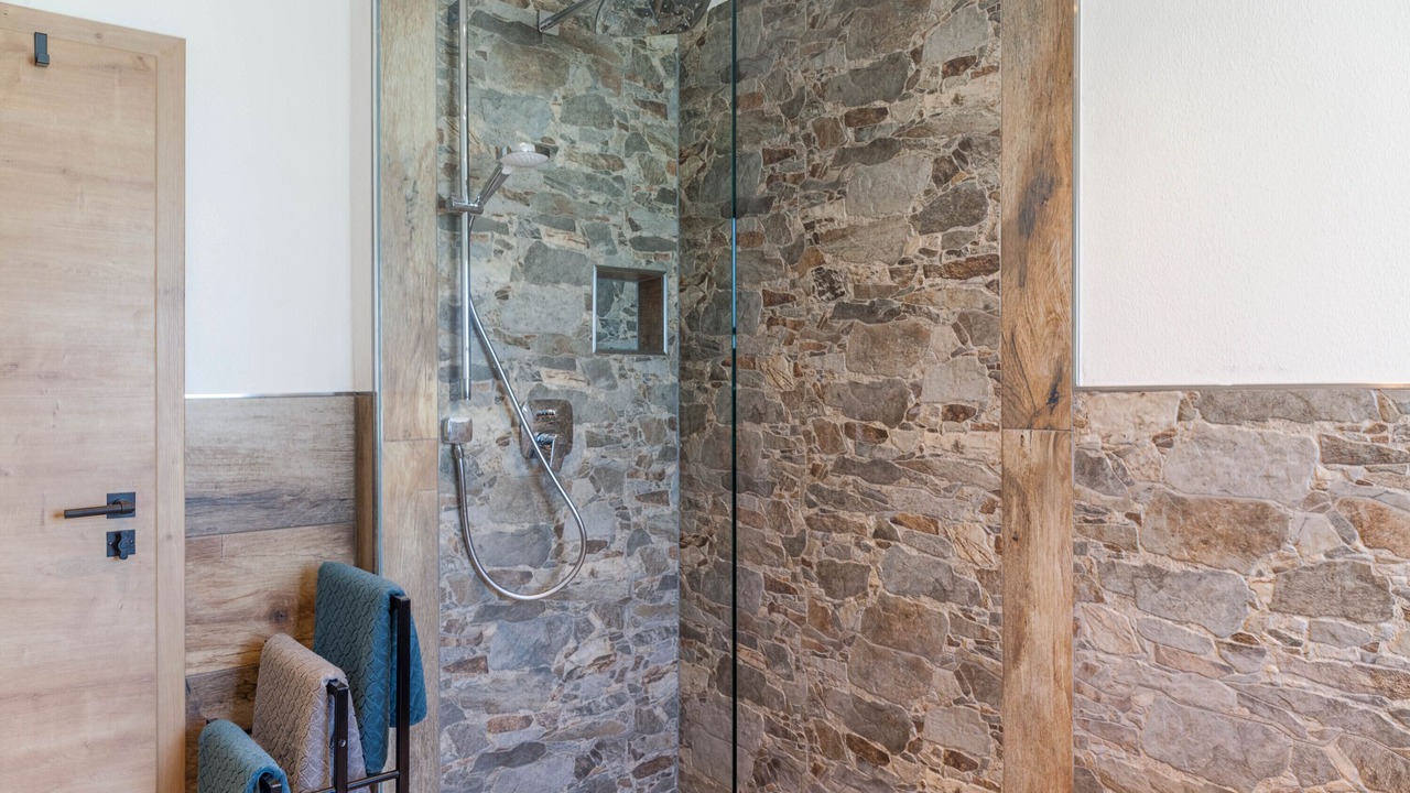 Photo of Bathroom in Farchant