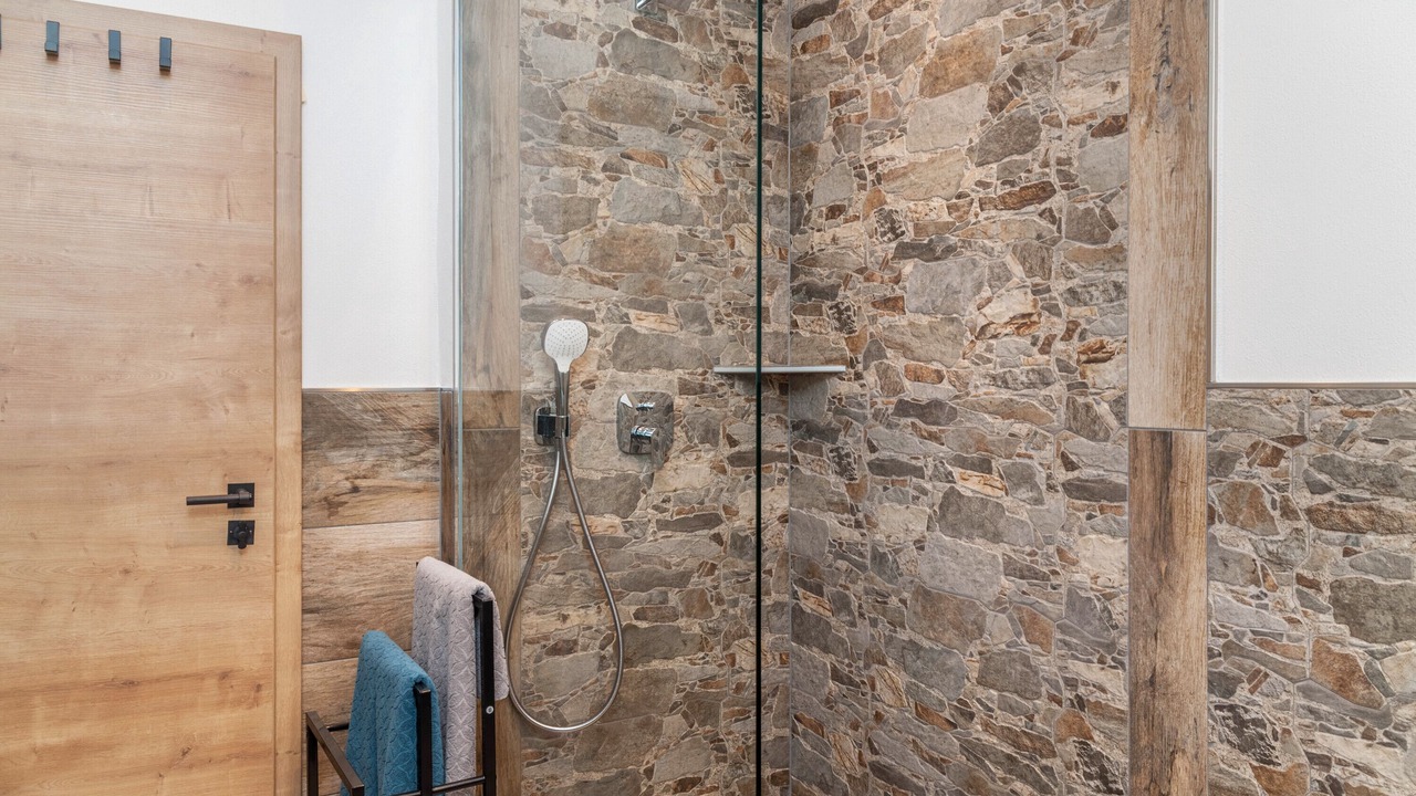 Photo of Bathroom in Farchant