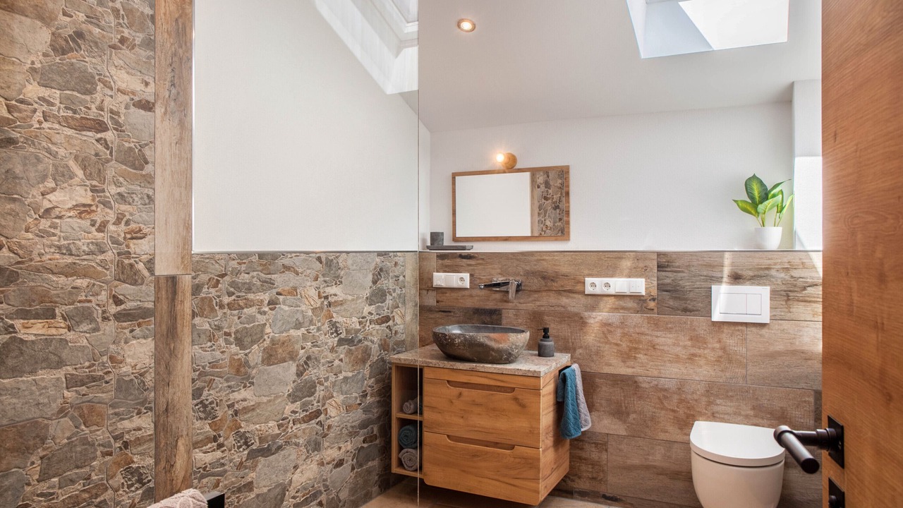 Photo of Bathroom in Farchant