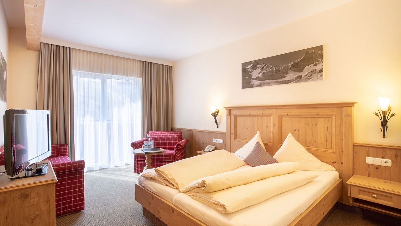 Photo of Bedroom in See