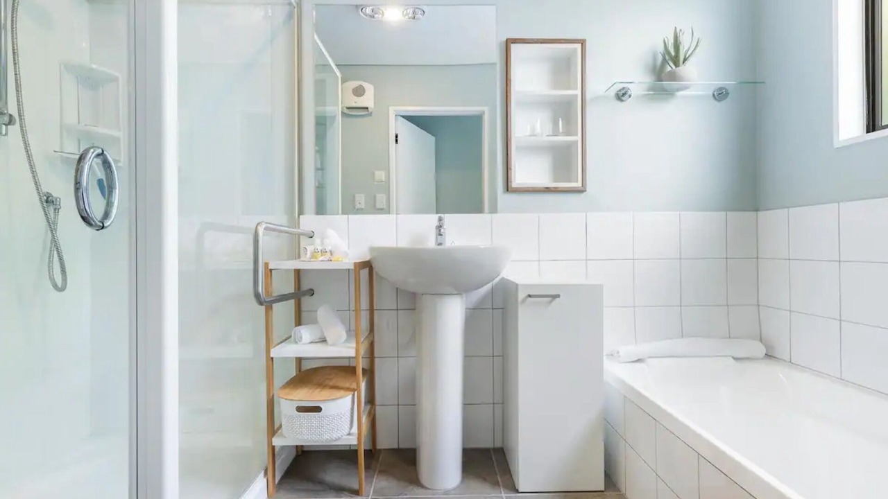 Photo of Bathroom in Sunshine Bay