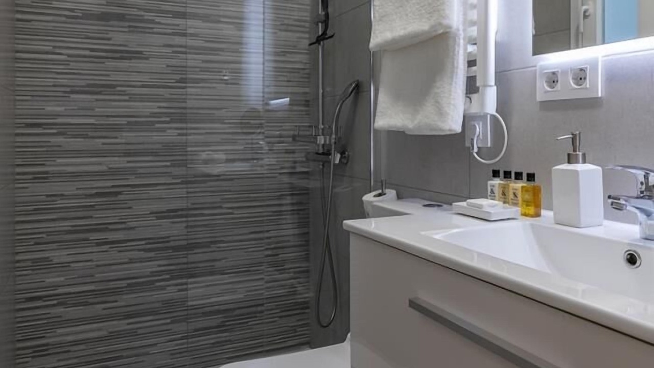 Photo of Bathroom in Goya