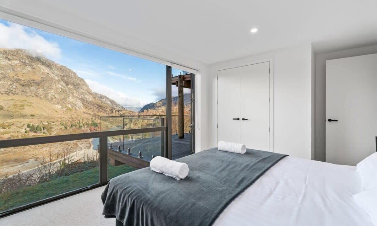 Photo of Bedroom in Arthur's Point