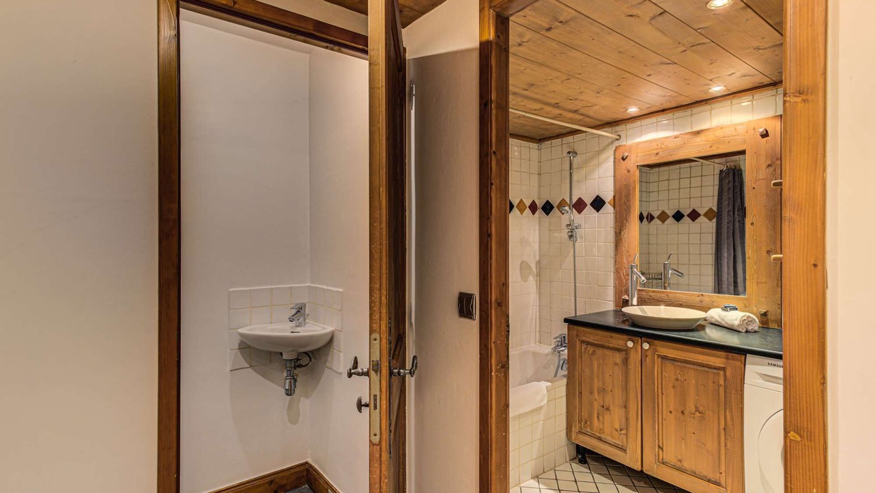 Photo of Bathroom in Chamonix City Centre