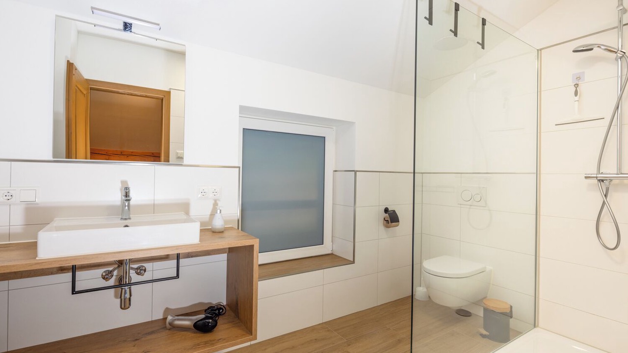 Photo of Bathroom in Engedey