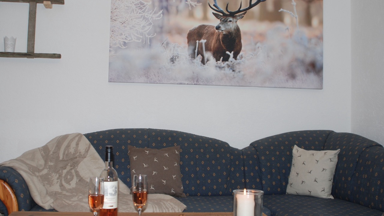 Photo of Others in Haus im Wald