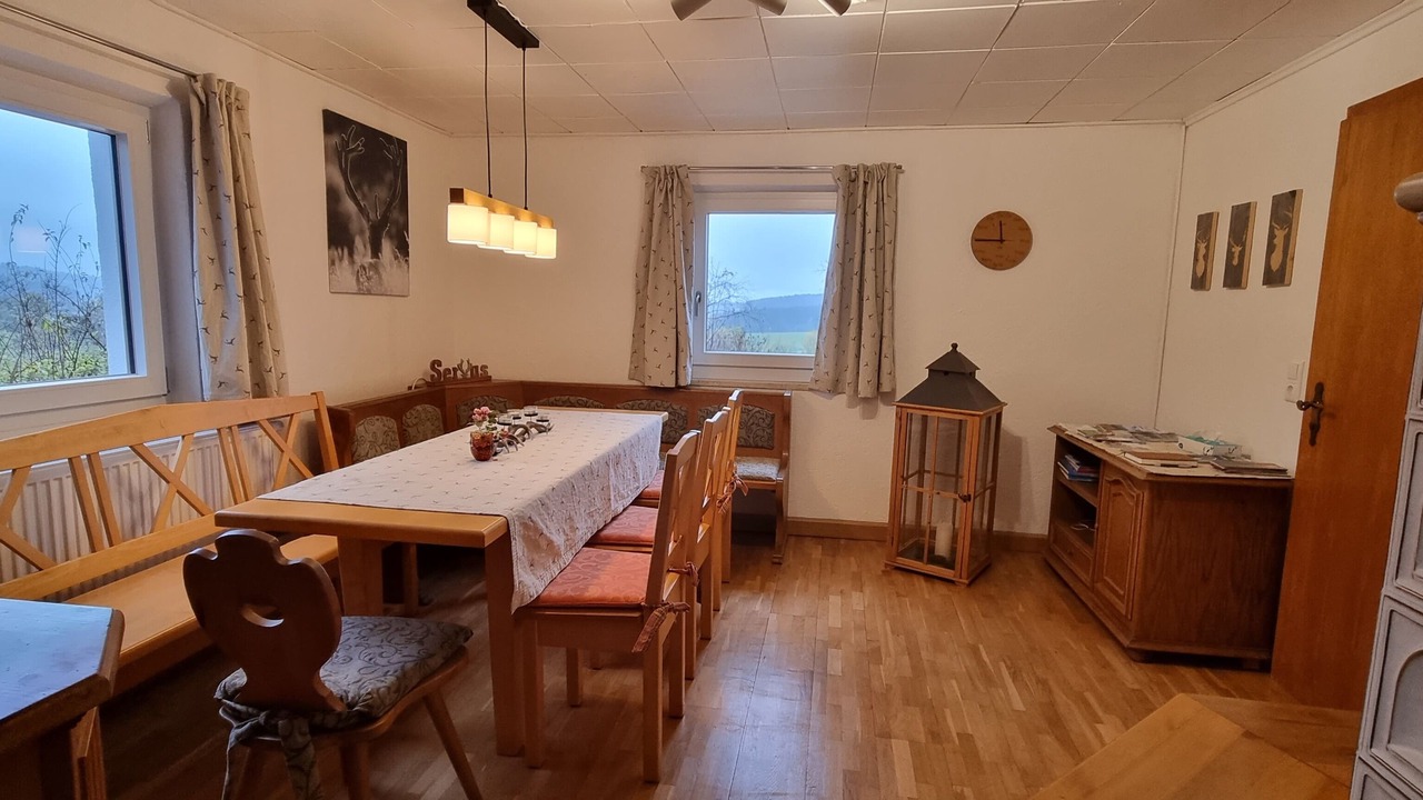 Photo of Others in Haus im Wald