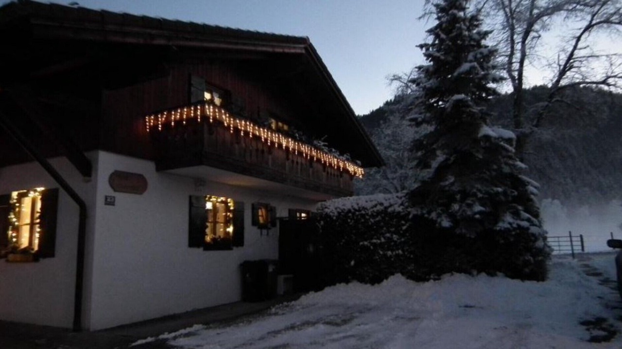 Photo of Outdoor in Horn