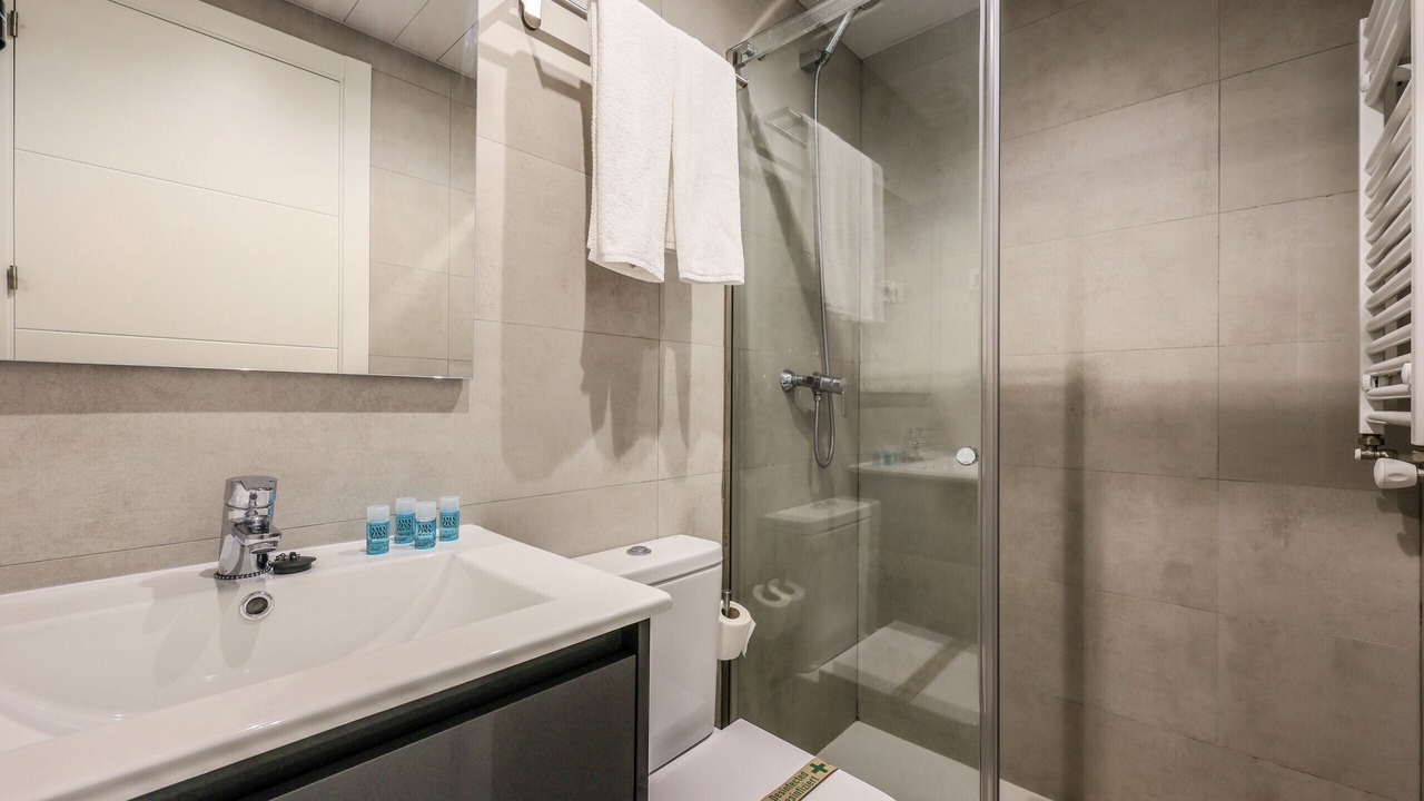 Photo of Bathroom in Gaztambide