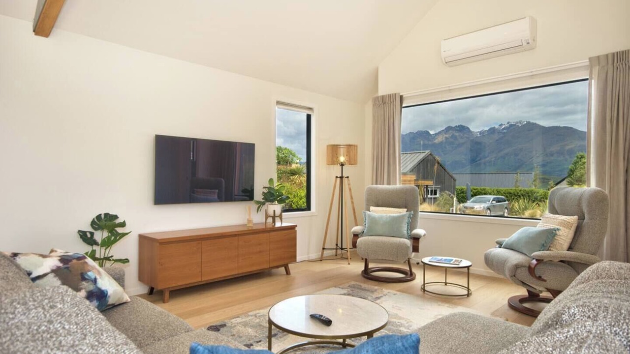 Photo of Livingroom in Jacks Point