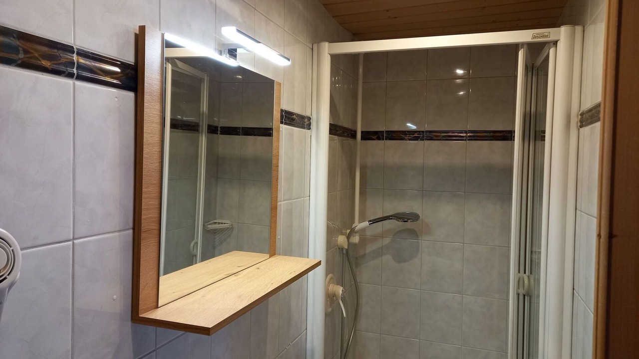 Photo of Bathroom in Farchant