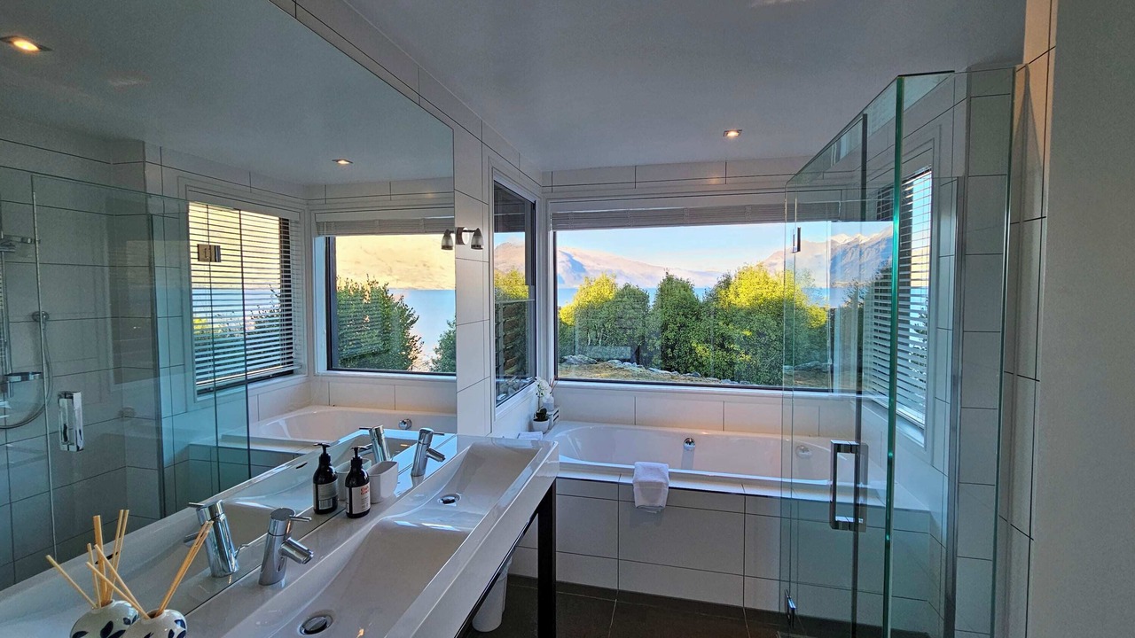 Photo of Bathroom in Kelvin Heights