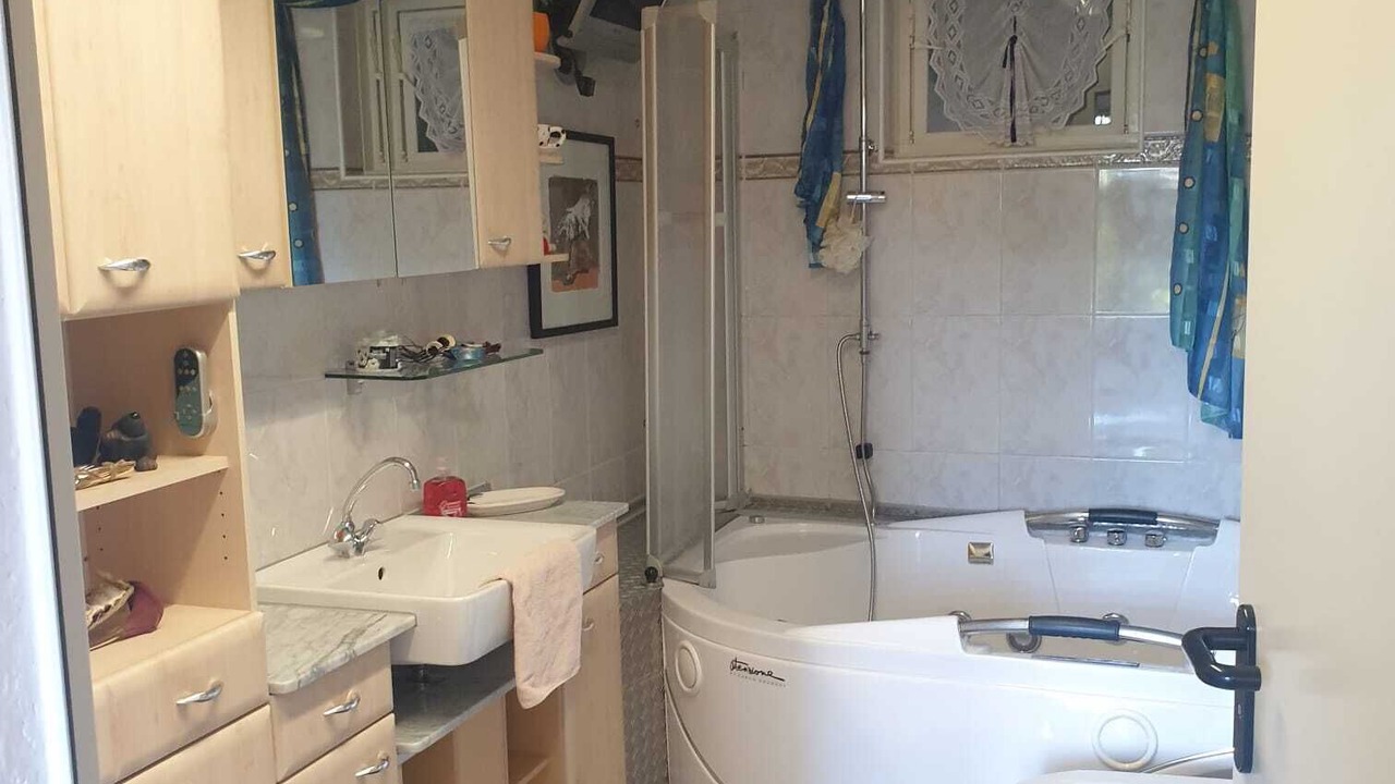 Photo of Bathroom in Elbersroth