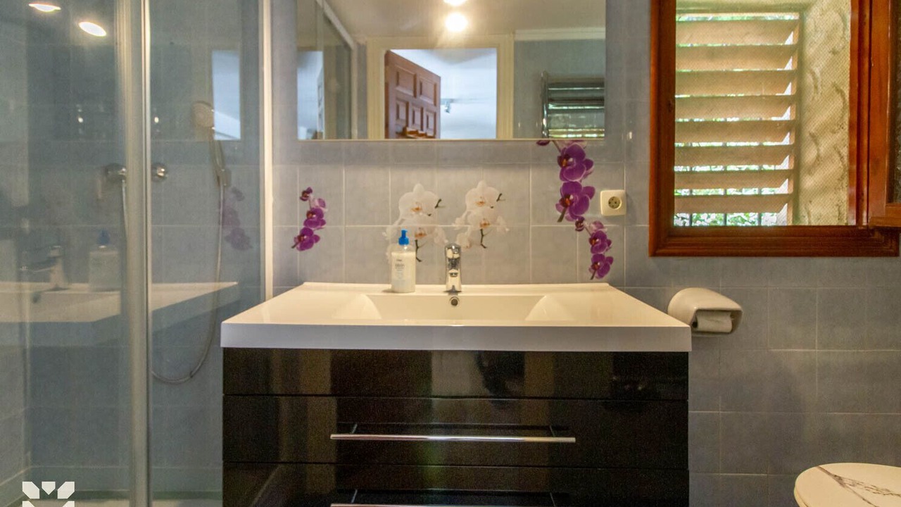 Photo of Bathroom in Arnella