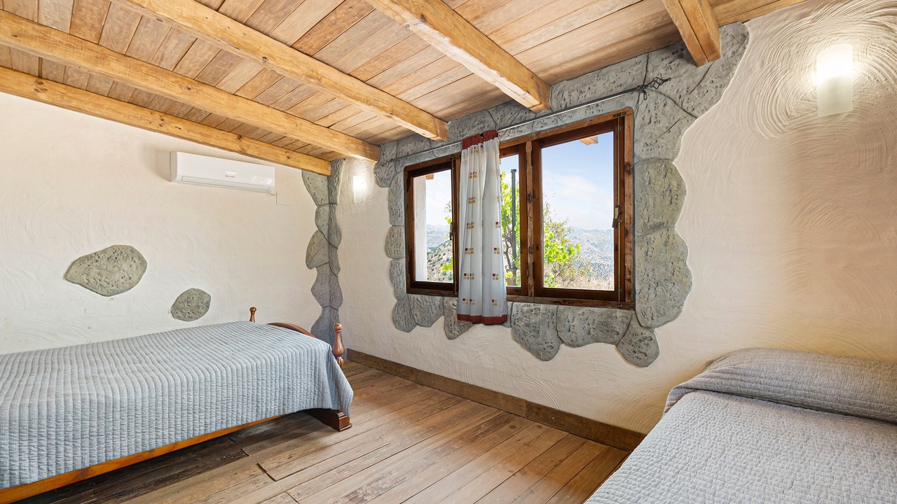 Photo of Bedroom in Almogia