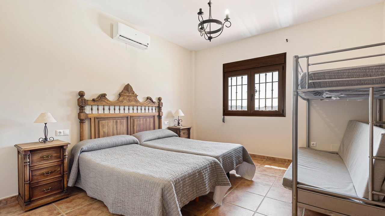 Photo of Bedroom in Almogia