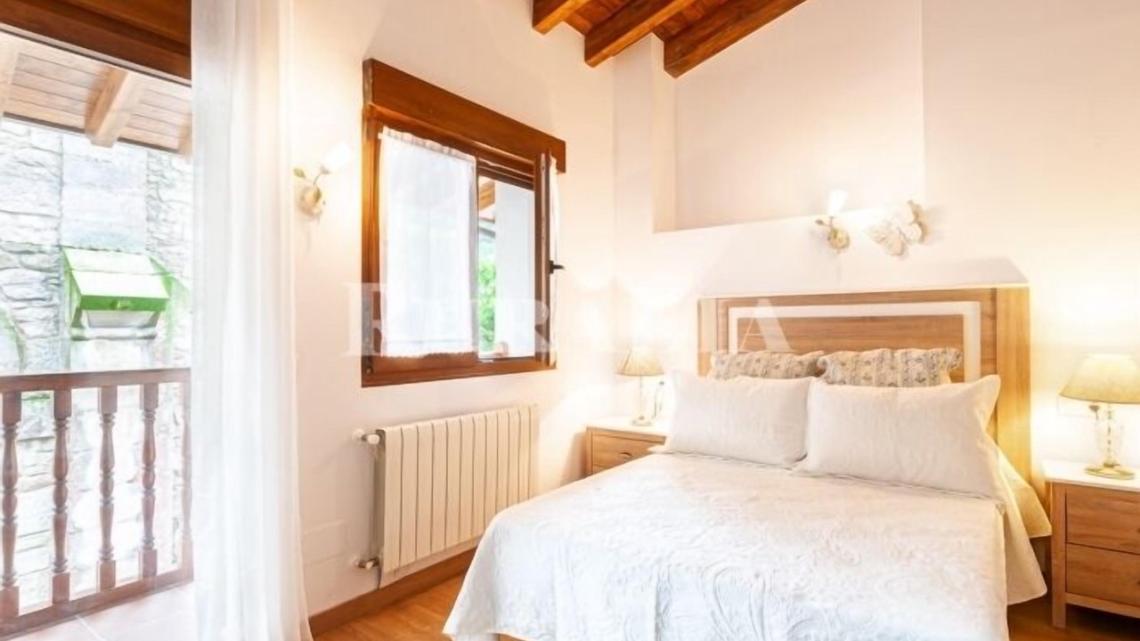 Photo of Bedroom in Herrera de Ibio