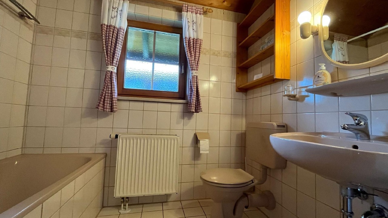 Photo of Bathroom in Missen