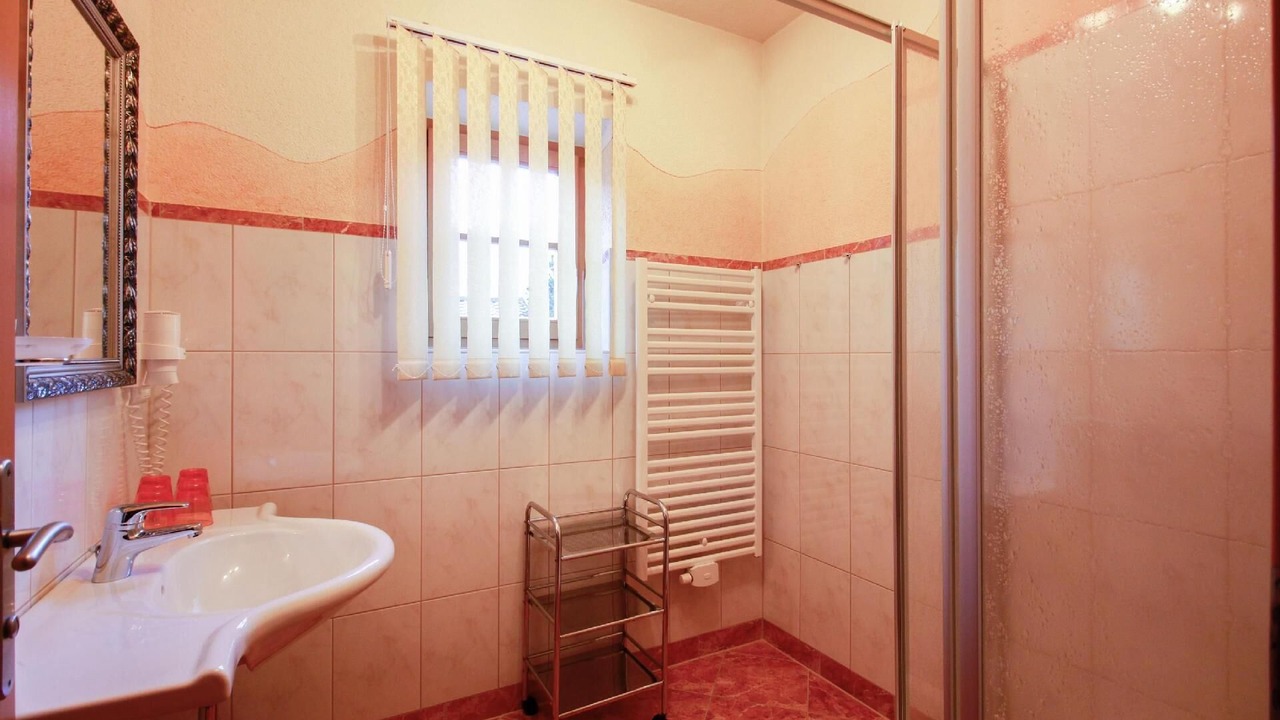 Photo of Bathroom in Sautens