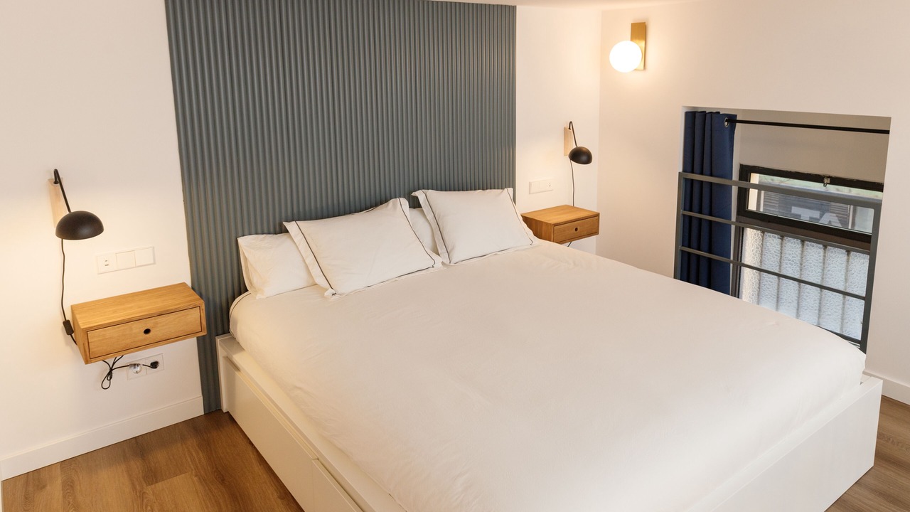 Photo of Bedroom in Golden Triangle of Art