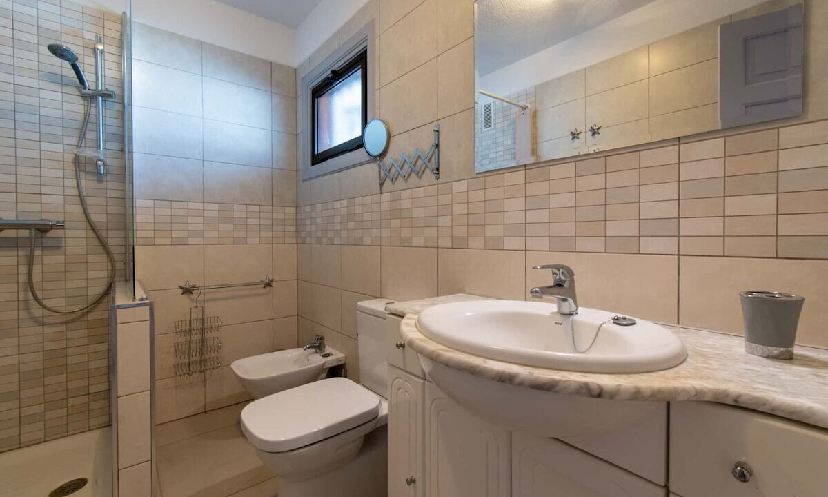 Photo of Bathroom in Los Cristianos