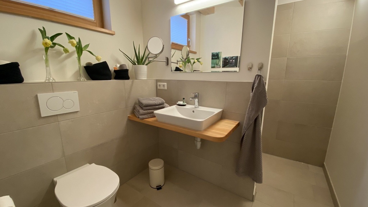 Photo of Bathroom in Niederleierndorf