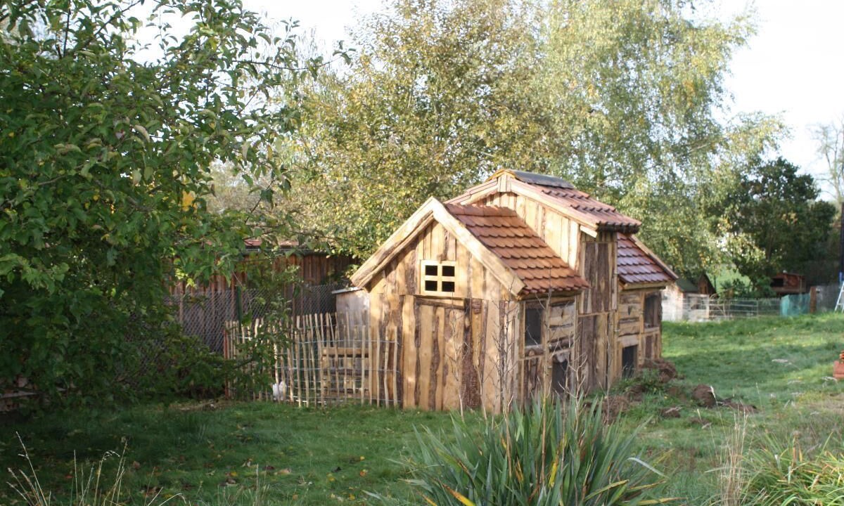 Photo of Outdoor in Posing