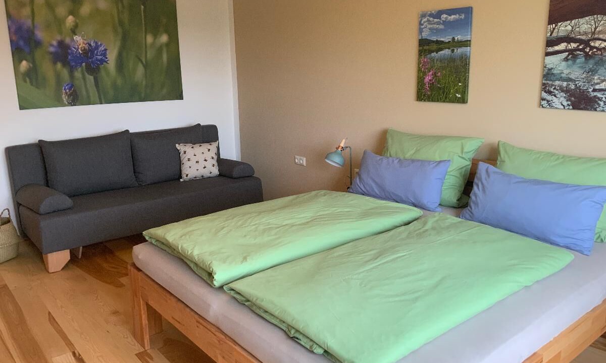 Photo of Bedroom in Posing
