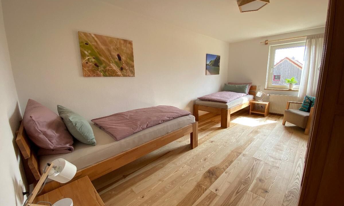 Photo of Bedroom in Posing