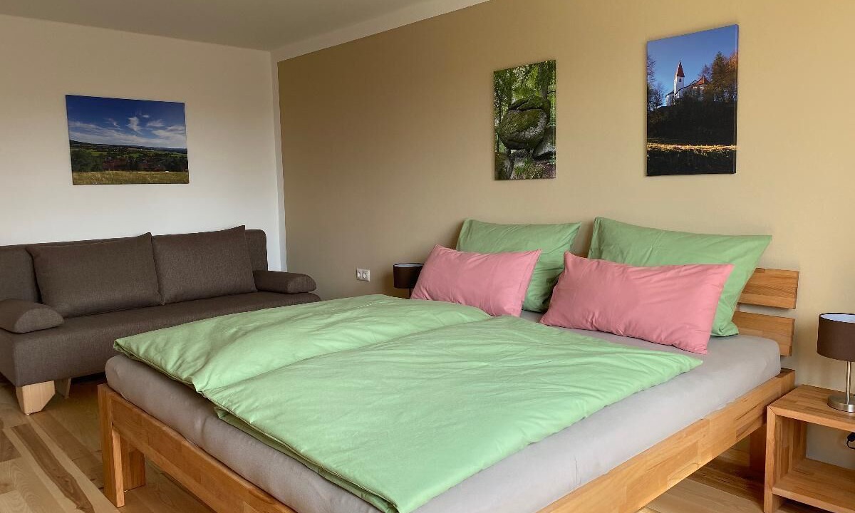 Photo of Bedroom in Posing
