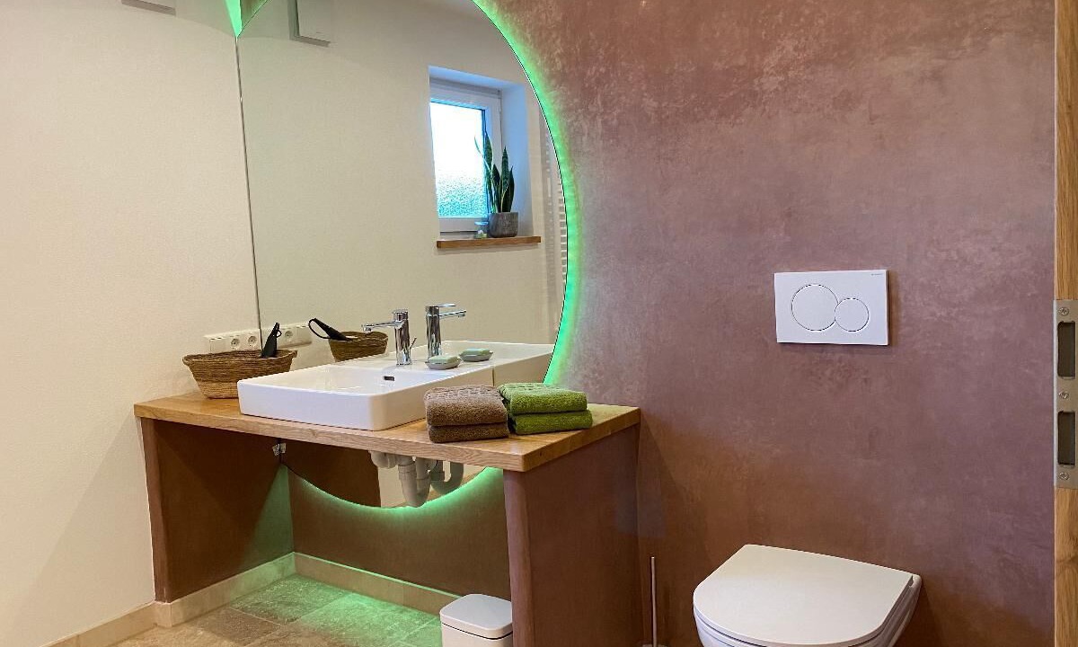 Photo of Bathroom in Posing