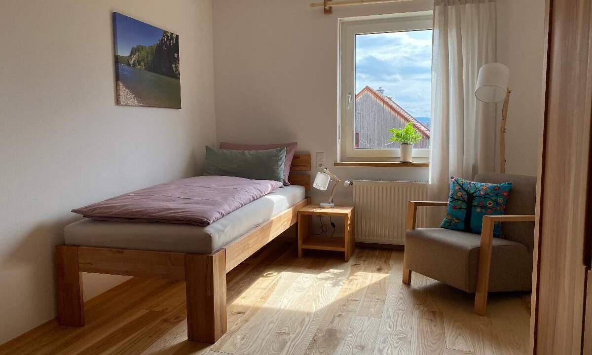 Photo of Bedroom in Posing