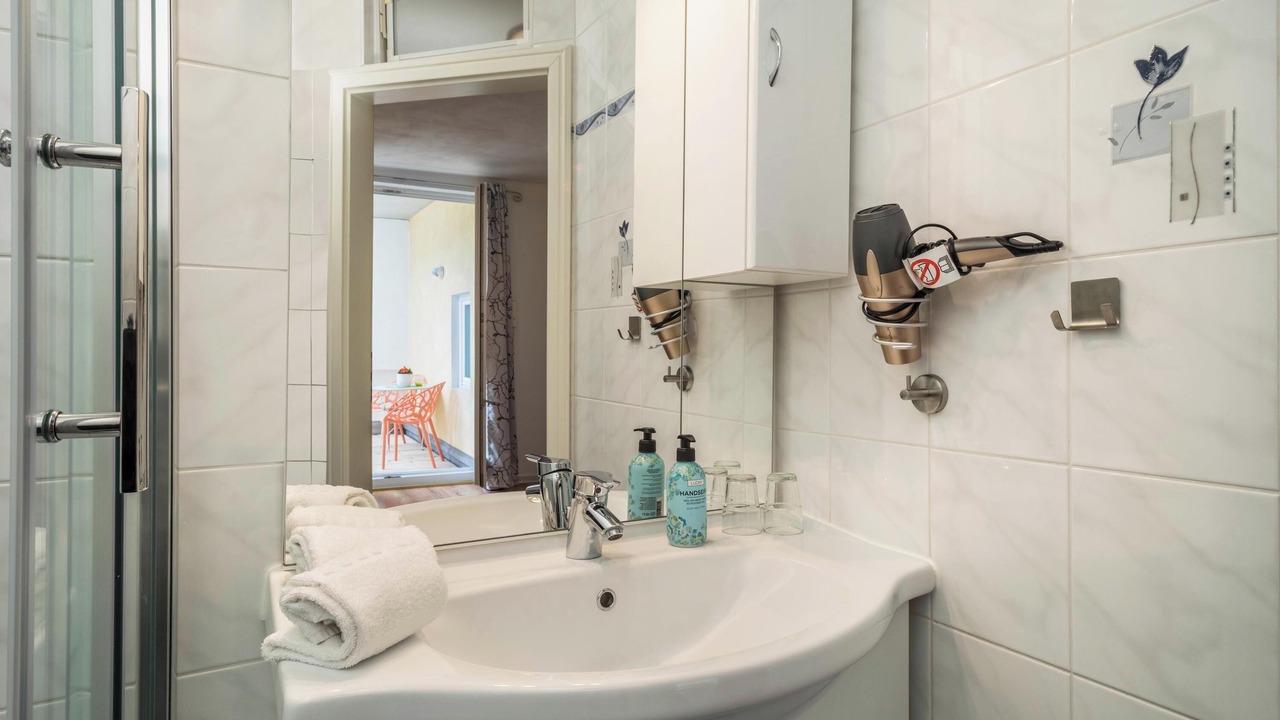 Photo of Bathroom in Insel