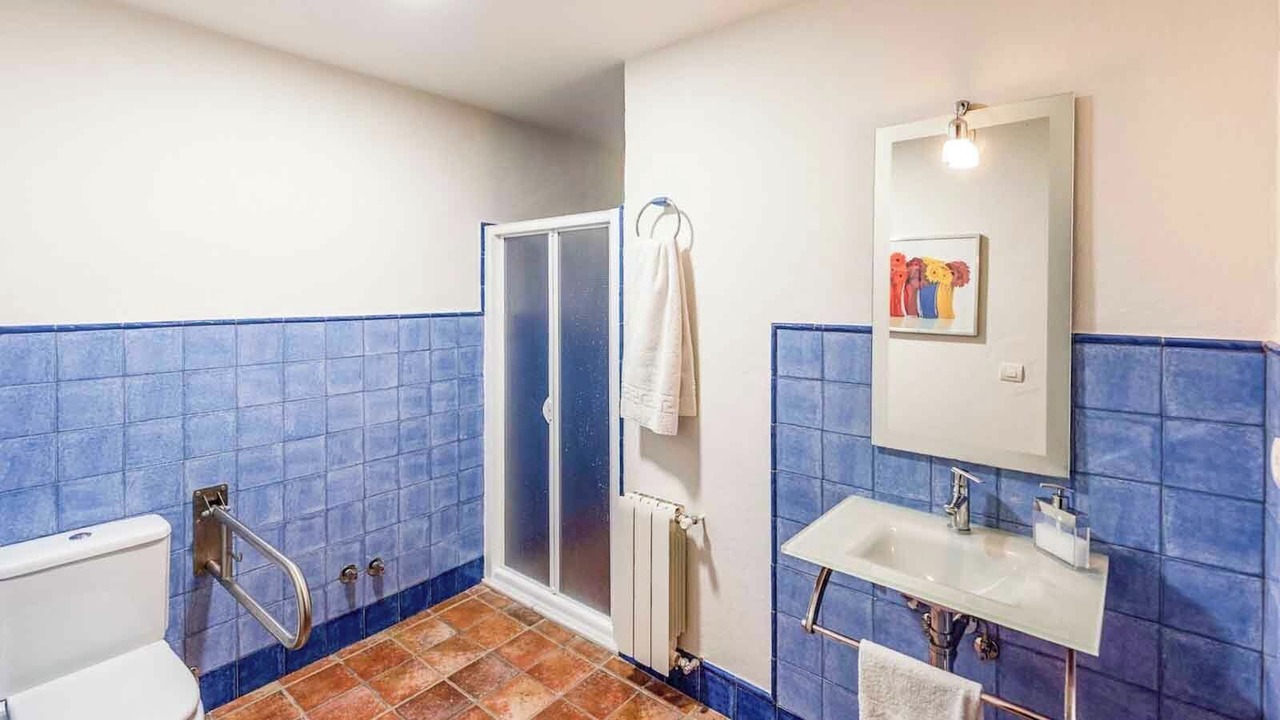 Photo of Bathroom in Arroyomolinos de Leon