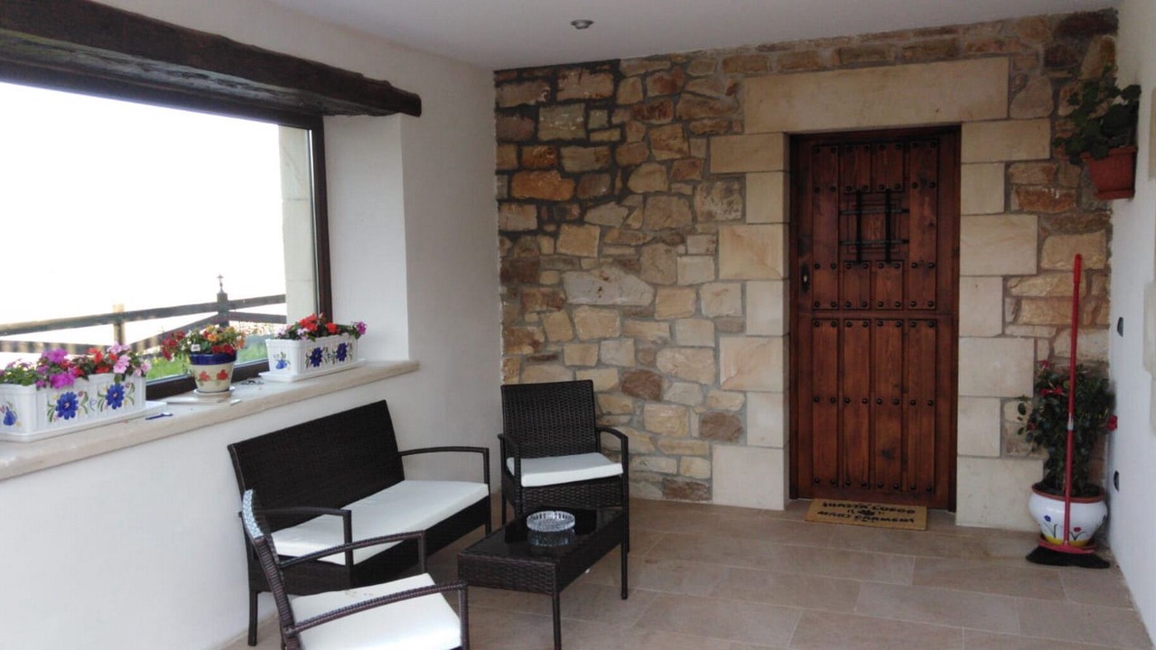 Photo of Patio Balcony in Abionzo