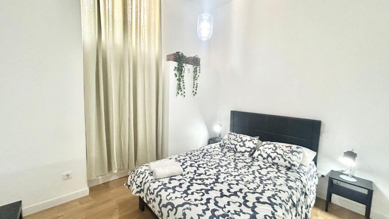 Photo of Bedroom in La Latina