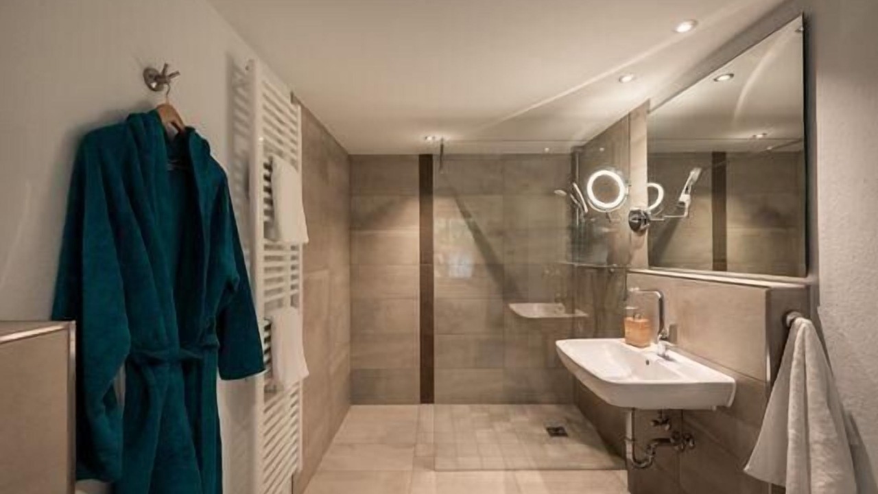 Photo of Bathroom in Regen
