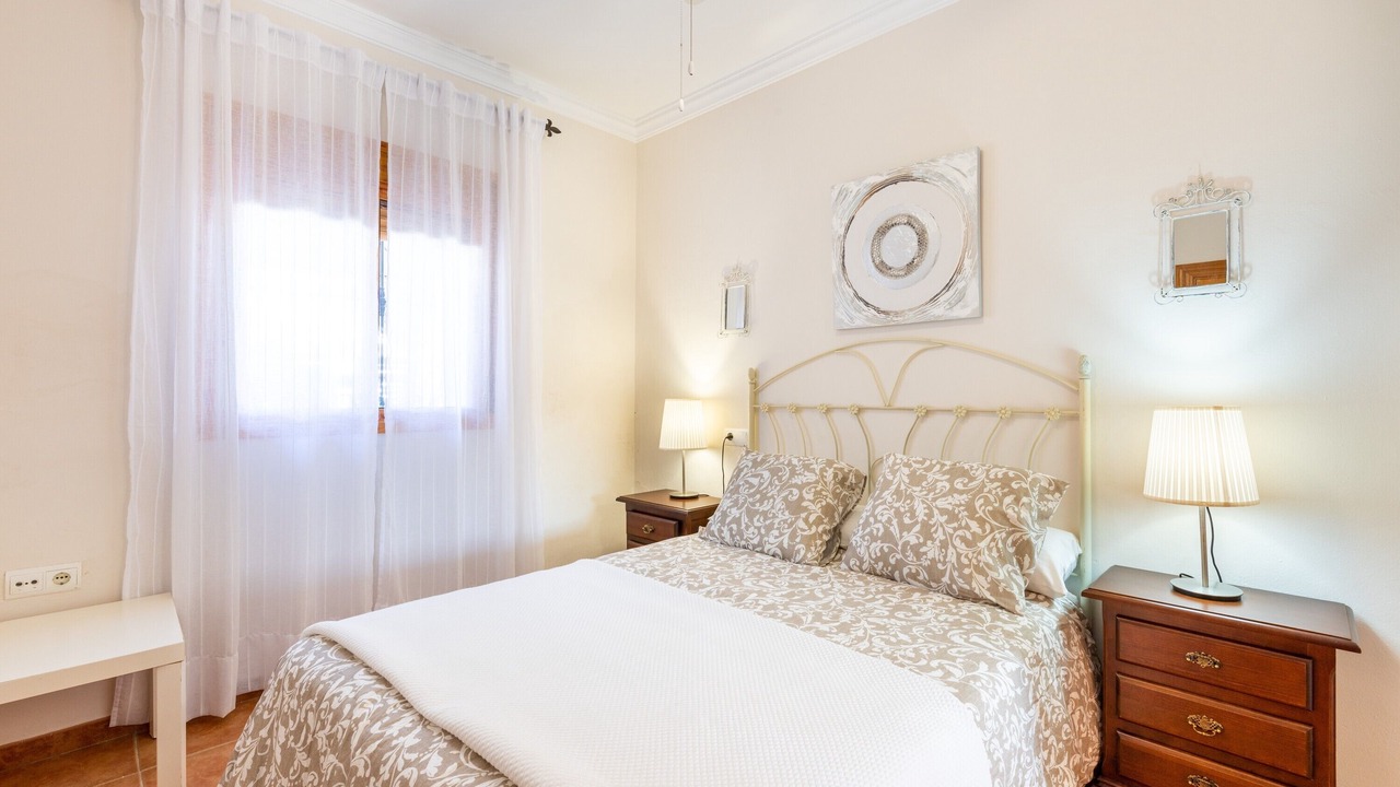 Photo of Bedroom in Almogia