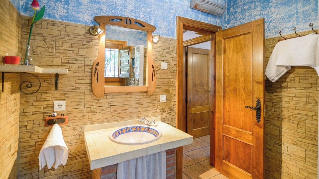 Photo of Bathroom in Orgiva