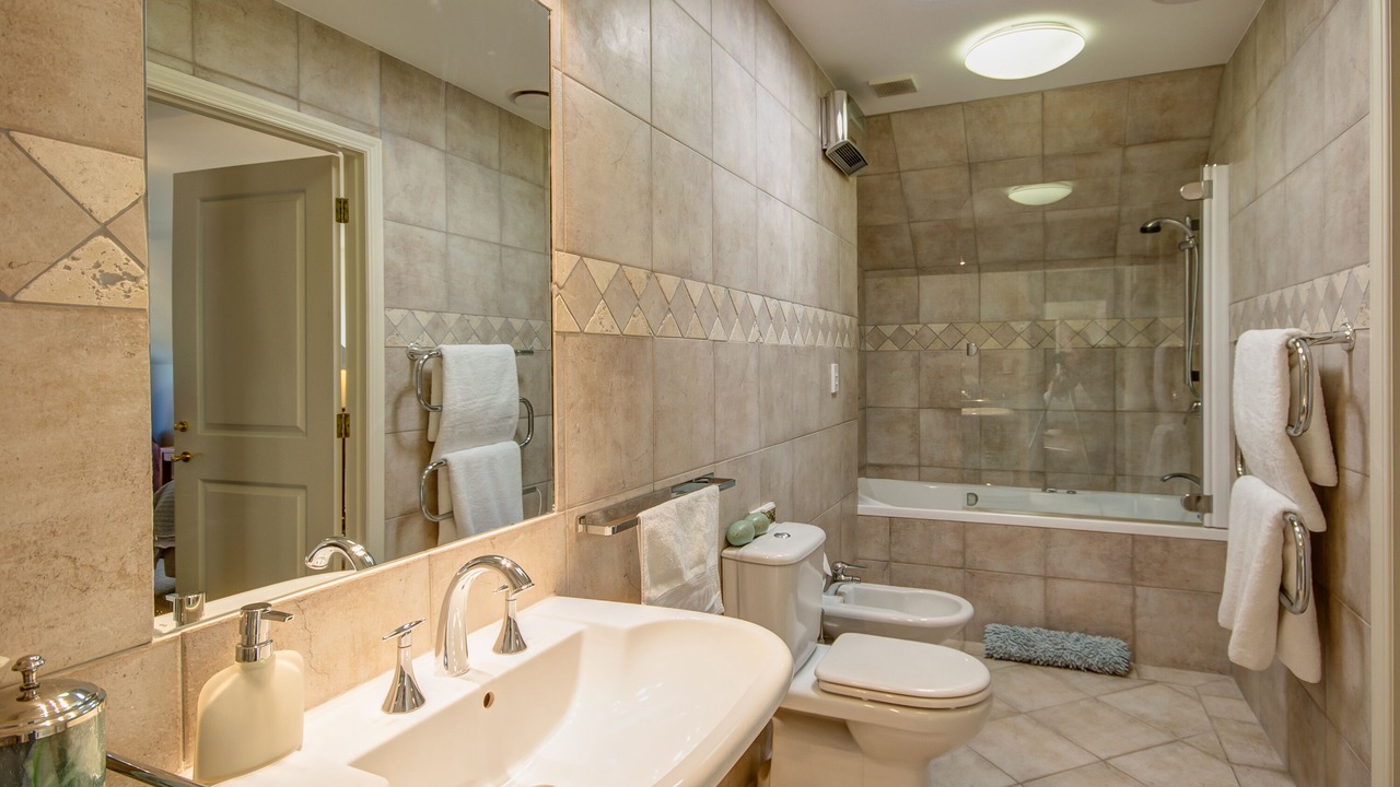 Photo of Bathroom in Lake Hayes