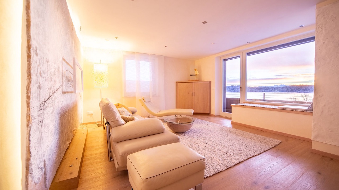 Photo of Livingroom in Pelham
