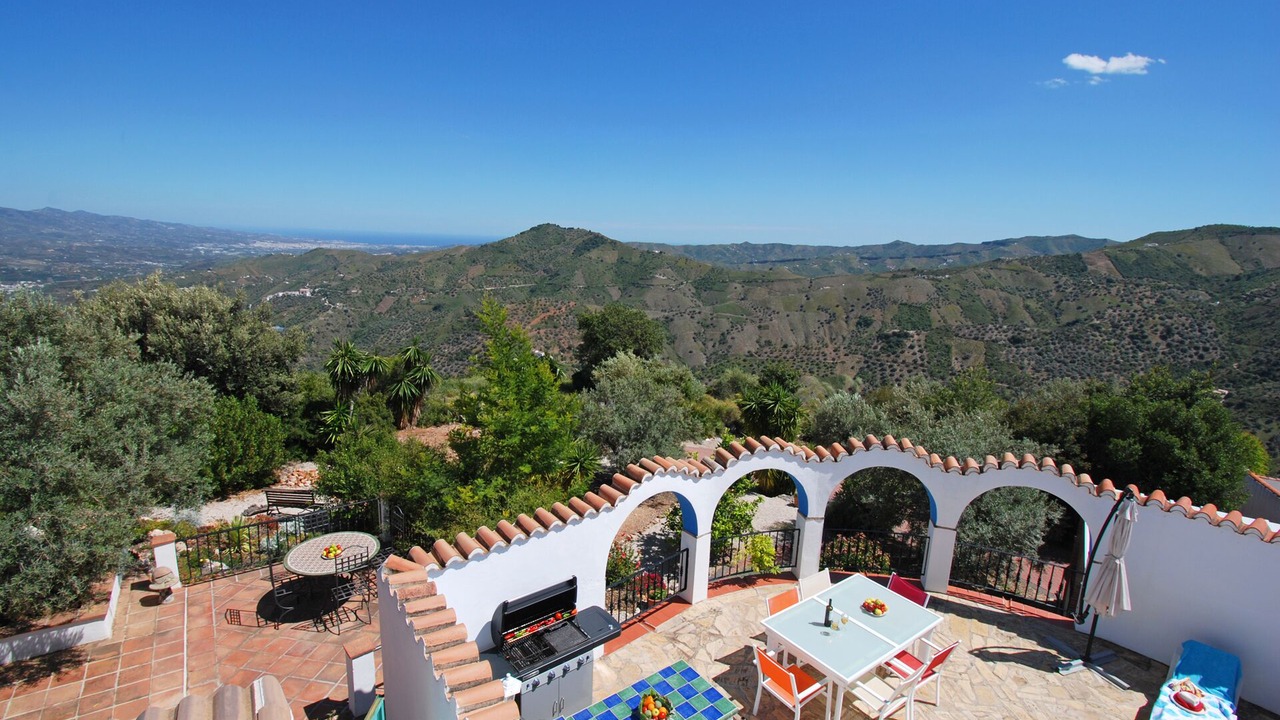 Photo of Others in Comares