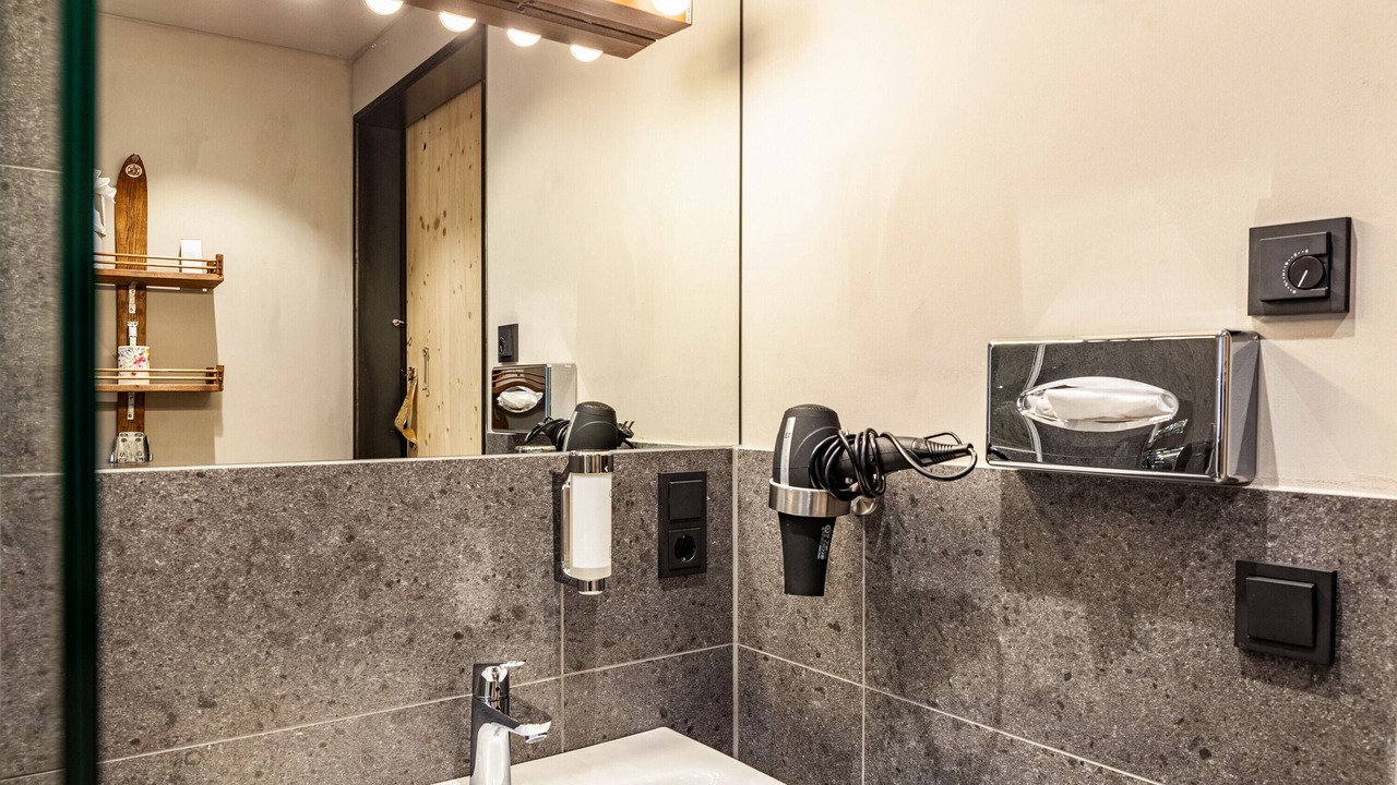 Photo of Bathroom in Farchant
